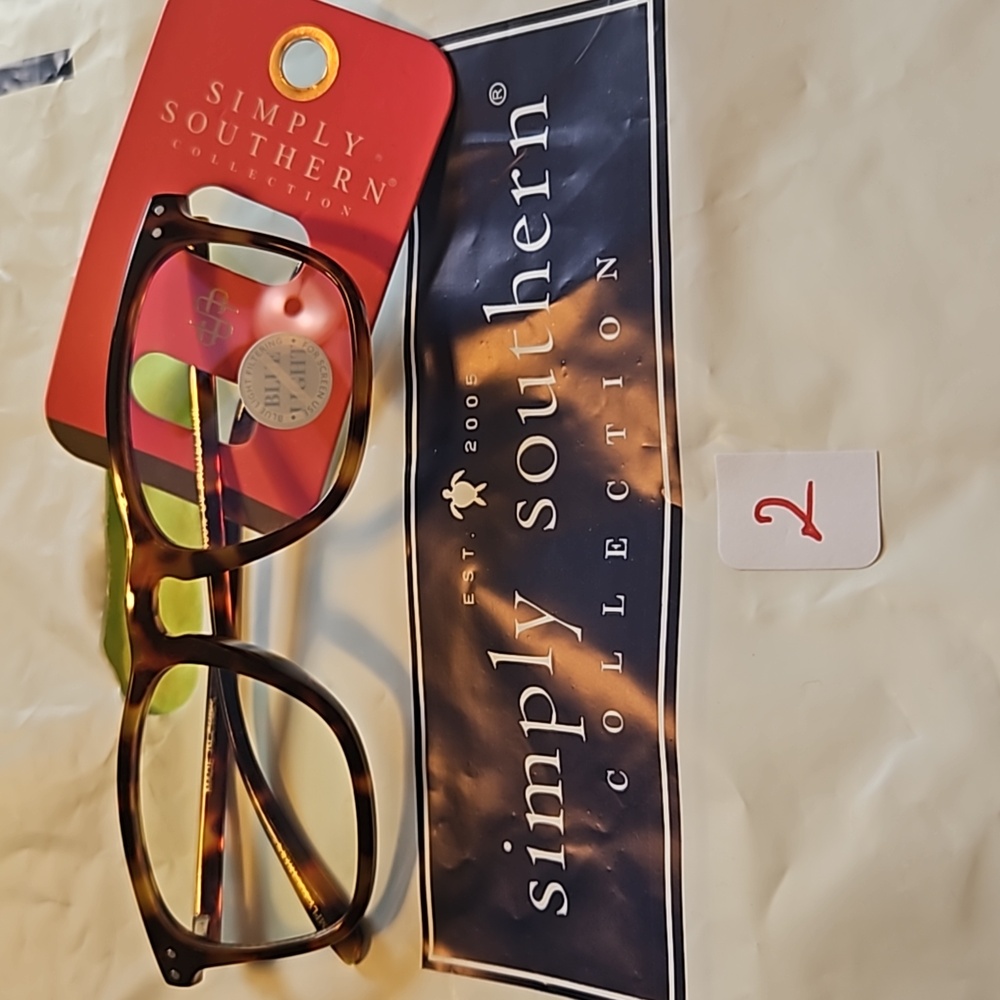 Simply Southern Sunglasses and Blu light filtering glasses - Picture 3 of 12